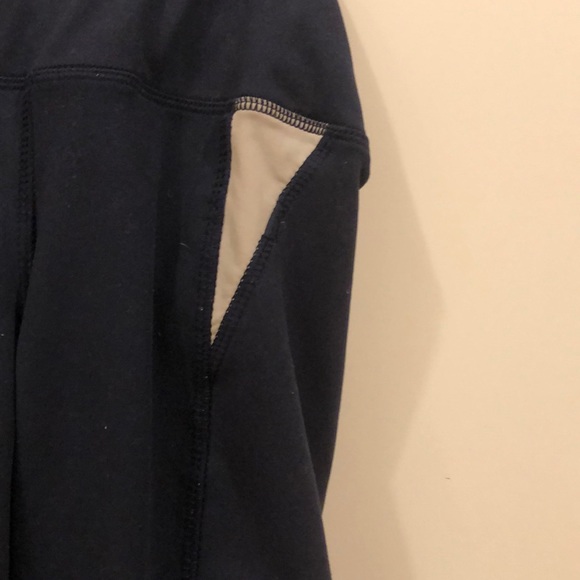 Zobha dark blue and cream athletics capris. - Picture 7 of 7